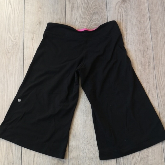 Lululemon Capri leggings reversible - Picture 1 of 3
